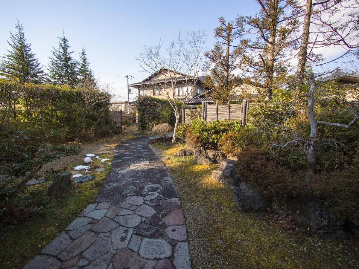 Tomiya Ryokusuian Sado-Taiken Guest House Bagian luar foto